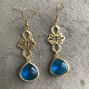 HANDCRAFTED — Gold Pendant Earring in Deep Blue